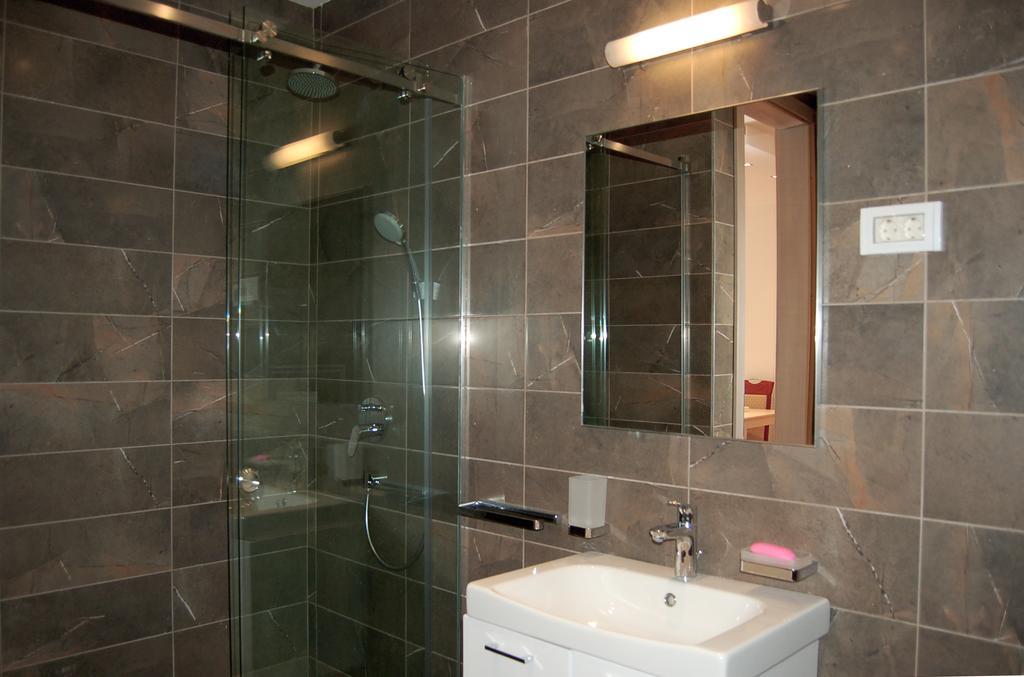 Petrovac Vasiliki Seaside Apartments מראה חיצוני תמונה